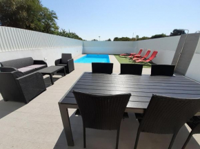 Amazing 2 Suites with pool Almada II, Almada
